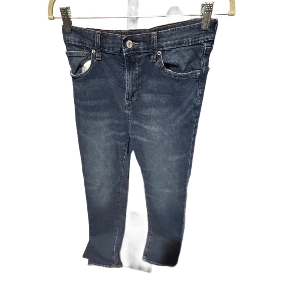 Old Navy - barely worn. He just grows too fast🤨
Straight Built-in Flex.